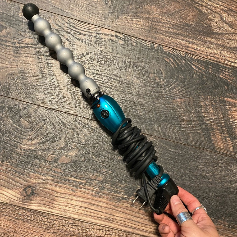 Bed head rock n roller curler